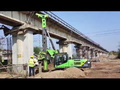 125KN/M niedrige Durchfahrtshöhe 3.8L, die Rig Engine Displacement Hydraulic Press-Stapel-Maschine anhäuft